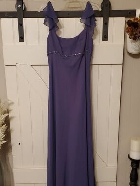 Elegant Purple Ruffled Strap Evening Dress